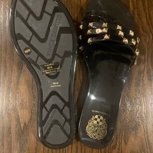 Vince Camuto slides
